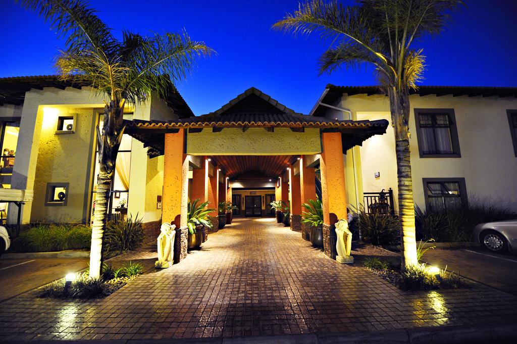 Villa Bali Luxury Guesthouse Bloemfontein Extérieur photo