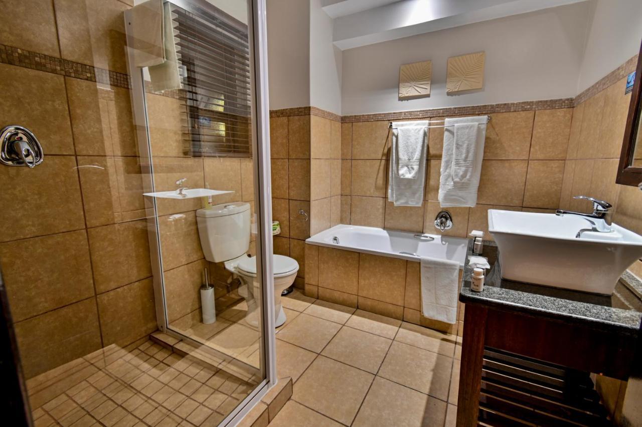 Villa Bali Luxury Guesthouse Bloemfontein Extérieur photo