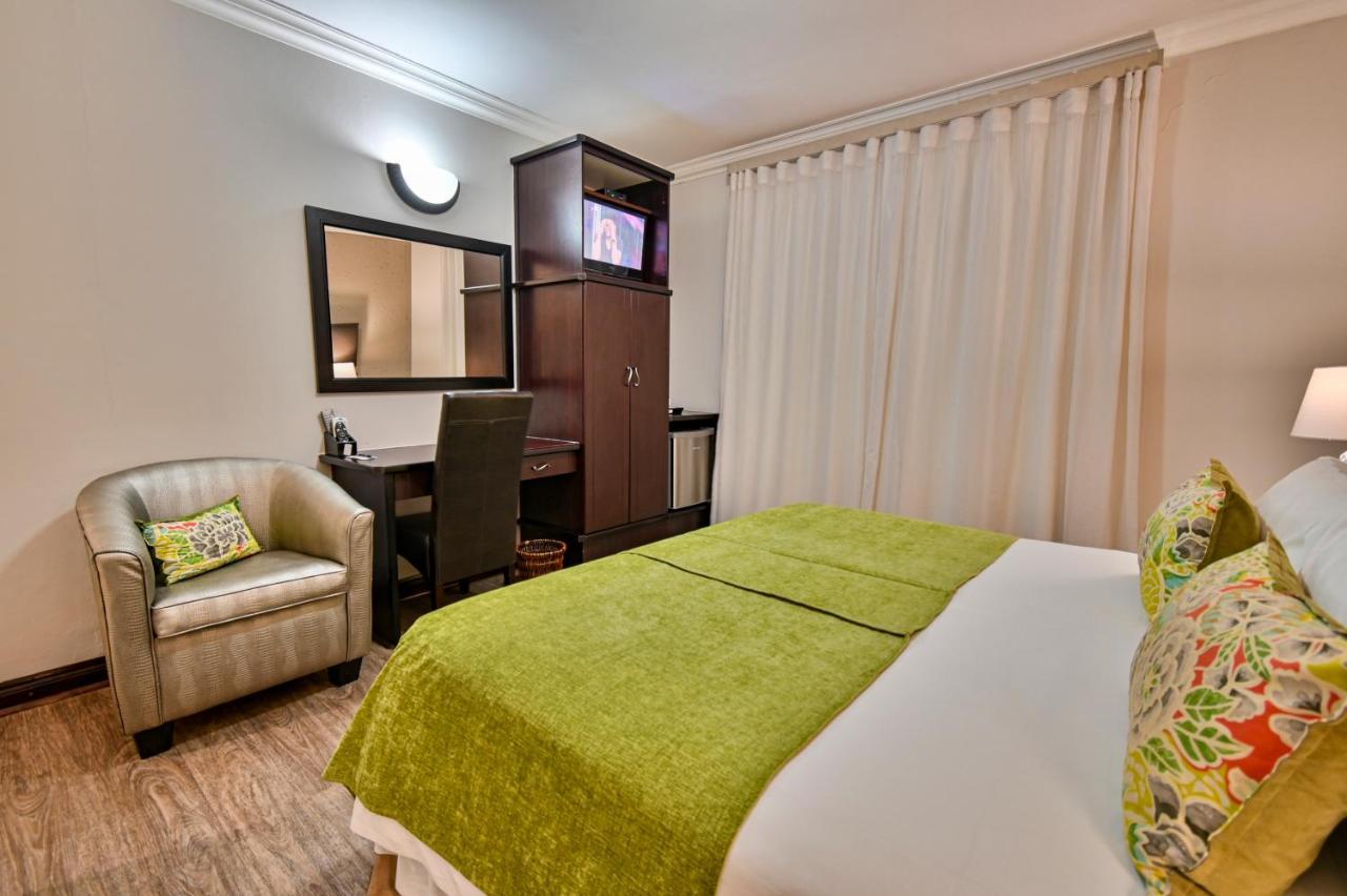 Villa Bali Luxury Guesthouse Bloemfontein Extérieur photo
