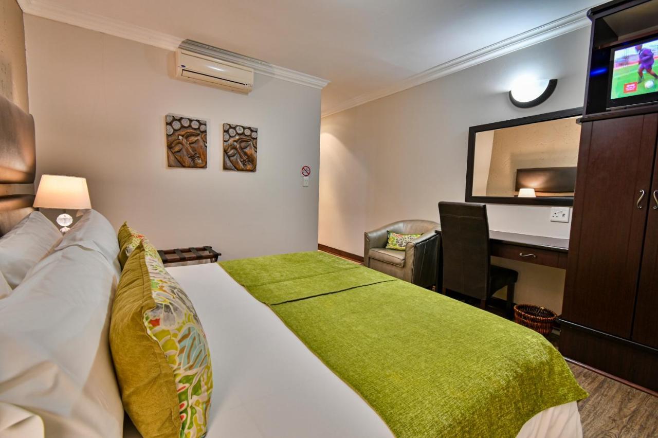 Villa Bali Luxury Guesthouse Bloemfontein Extérieur photo